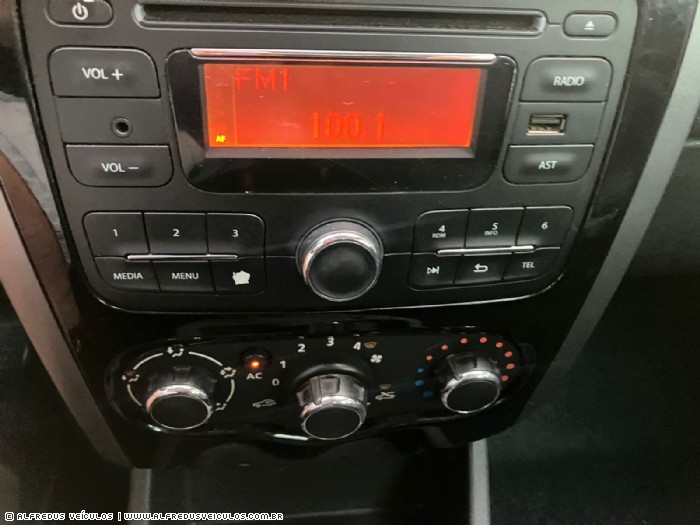 Renault SANDERO EXPRESSION 1.6 2013/2013